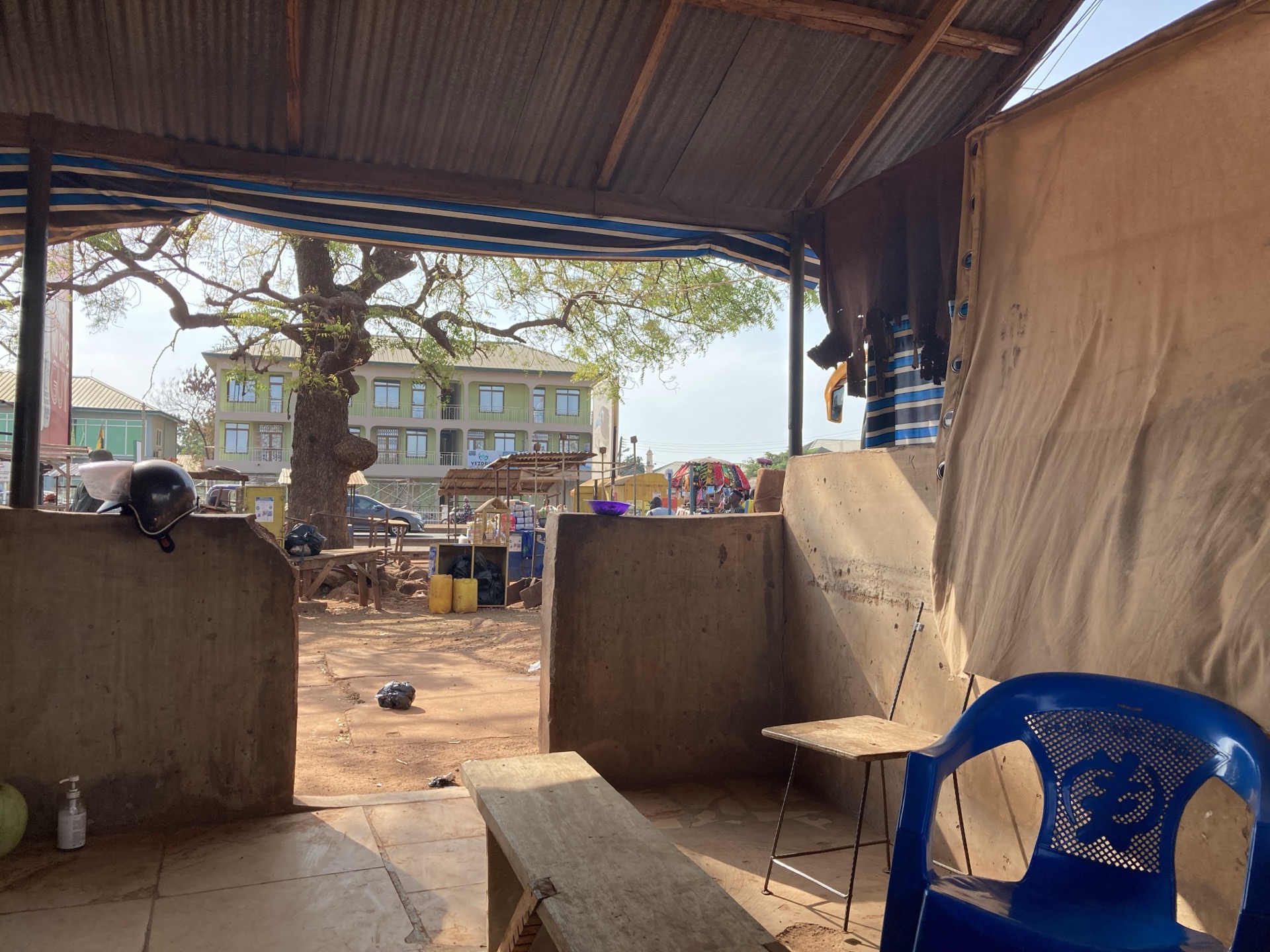 Autobusové nádraží